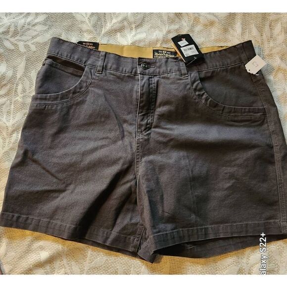 P28  Noble Outfiters tug free shorts, NWT - Picture 1 of 10